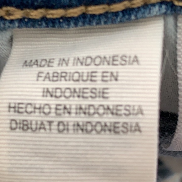 Lucky Brand Distressed Brooke Legging Jean - Picture 8 of 15